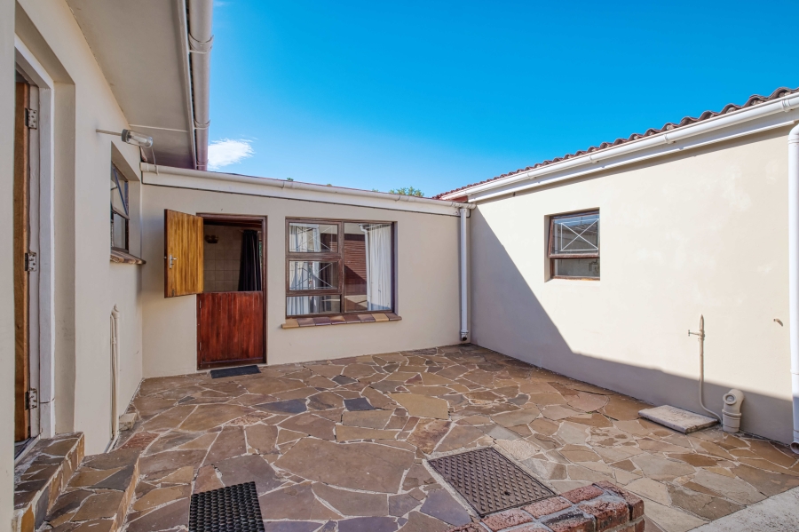 3 Bedroom Property for Sale in Parsonsvlei Eastern Cape